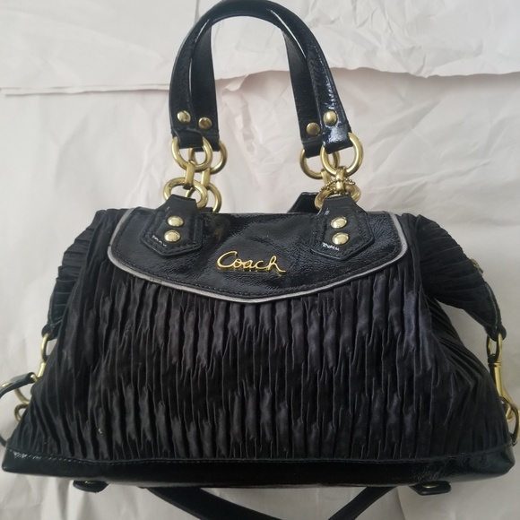 Coach Handbags - Coach Purse Coach Handbags - Coach Purse